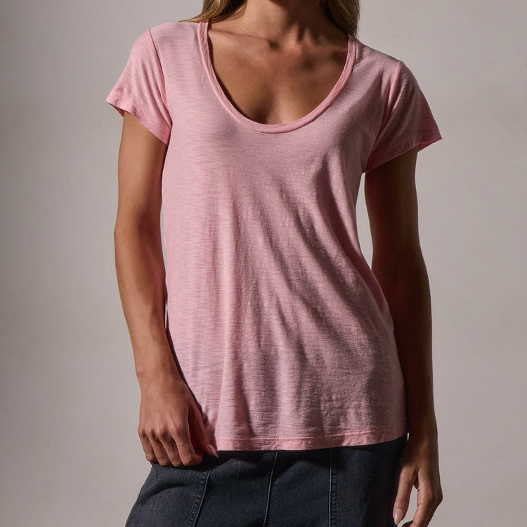 Cotton Crepe Deep Uneck Tee in Peony | James Perse Los Angeles
