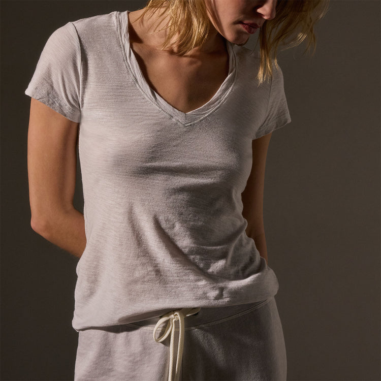 Sheer Slub Casual V Neck in Light Mist | James Perse Los Angeles