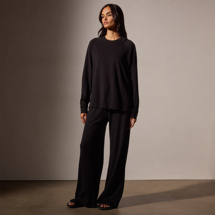 Vintage French Terry Relaxed Sweatshirt in Black | James Perse Los Angeles