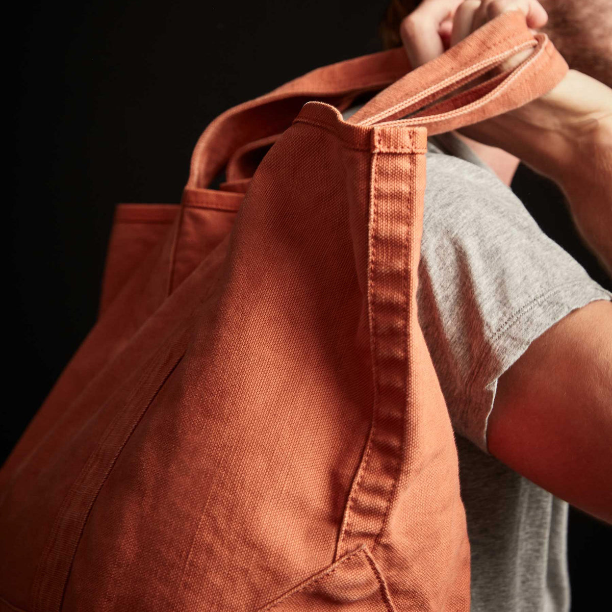Small Canvas Tote In Sunburst | James Perse Los Angeles