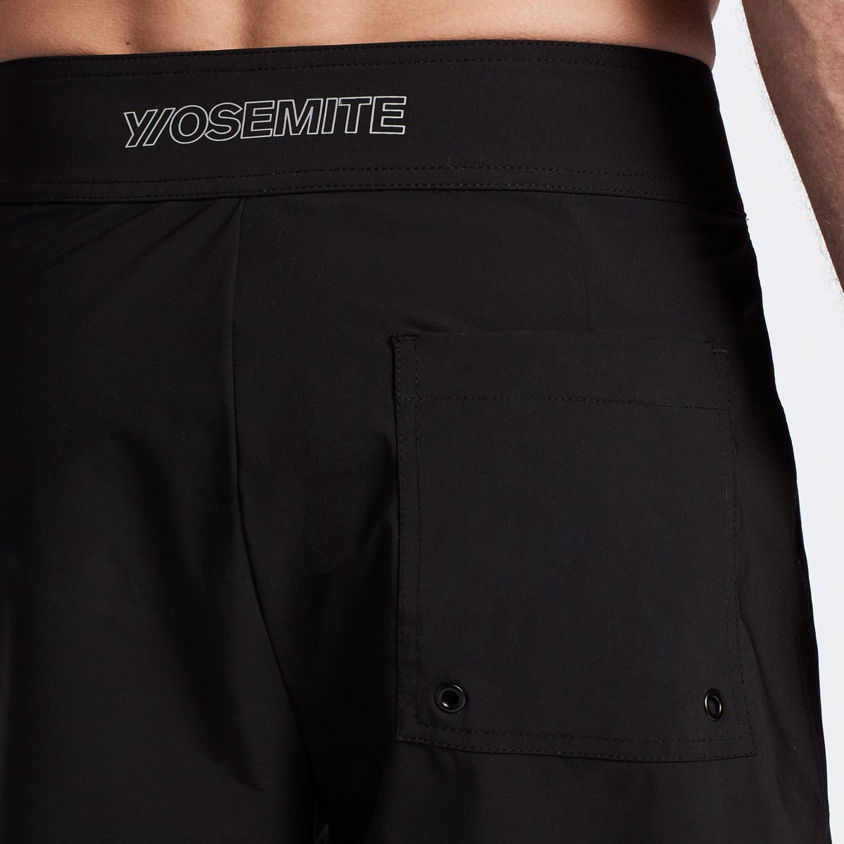 Y/OSEMITE Classic Pocket Boardshort In Black | James Perse Los Angeles