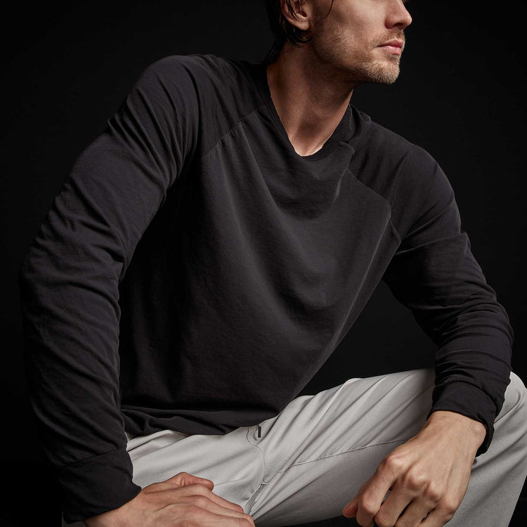 Long Sleeve Raglan in Black | James Perse Los Angeles
