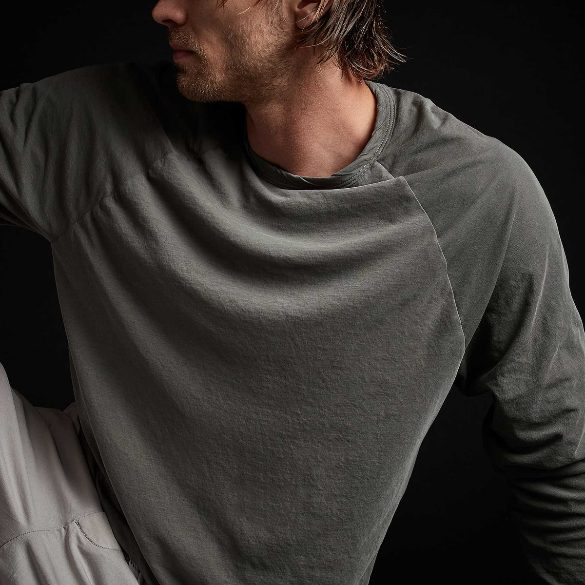 Long Sleeve Raglan in Jungle | James Perse Los Angeles