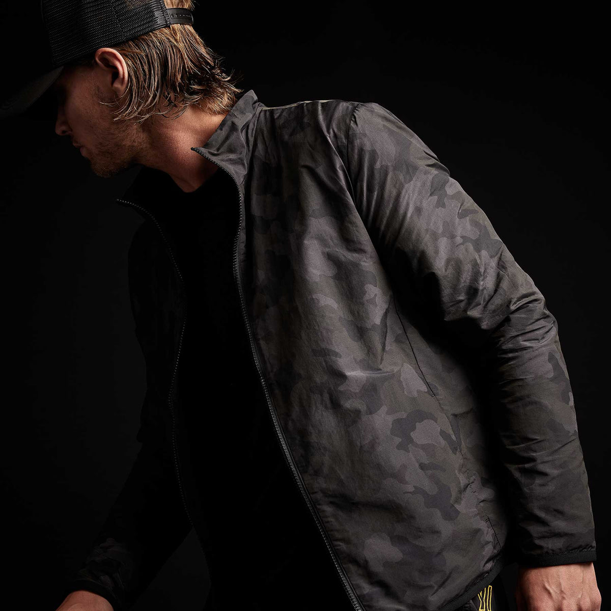 Camo Cotton Nylon Windbreaker in Dark Olive Camo | James Perse Los Angeles