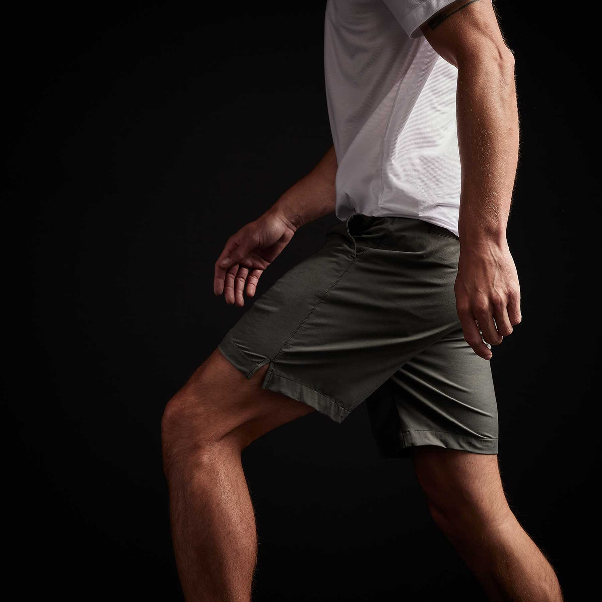 Performance Golf Short in Tent | James Perse Los Angeles 