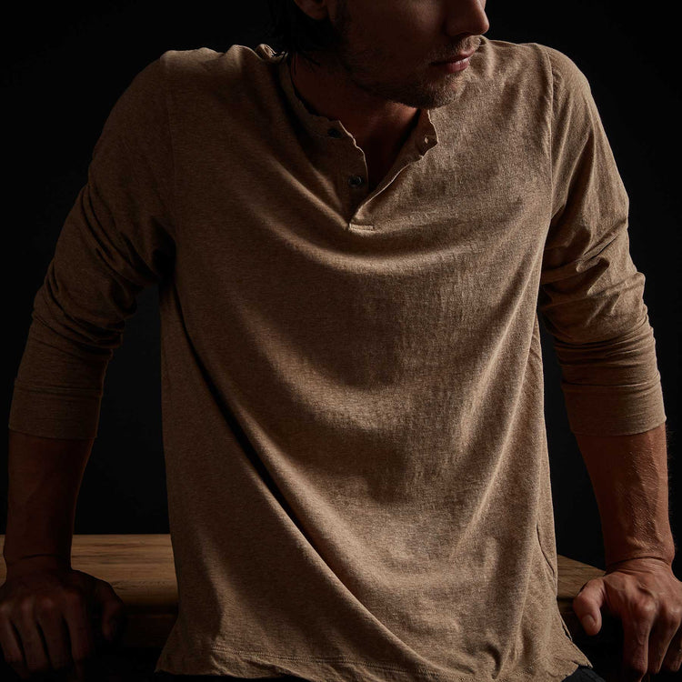 High Twist Recycled Jersey Henley in Heather Camel | James Perse Los Angeles