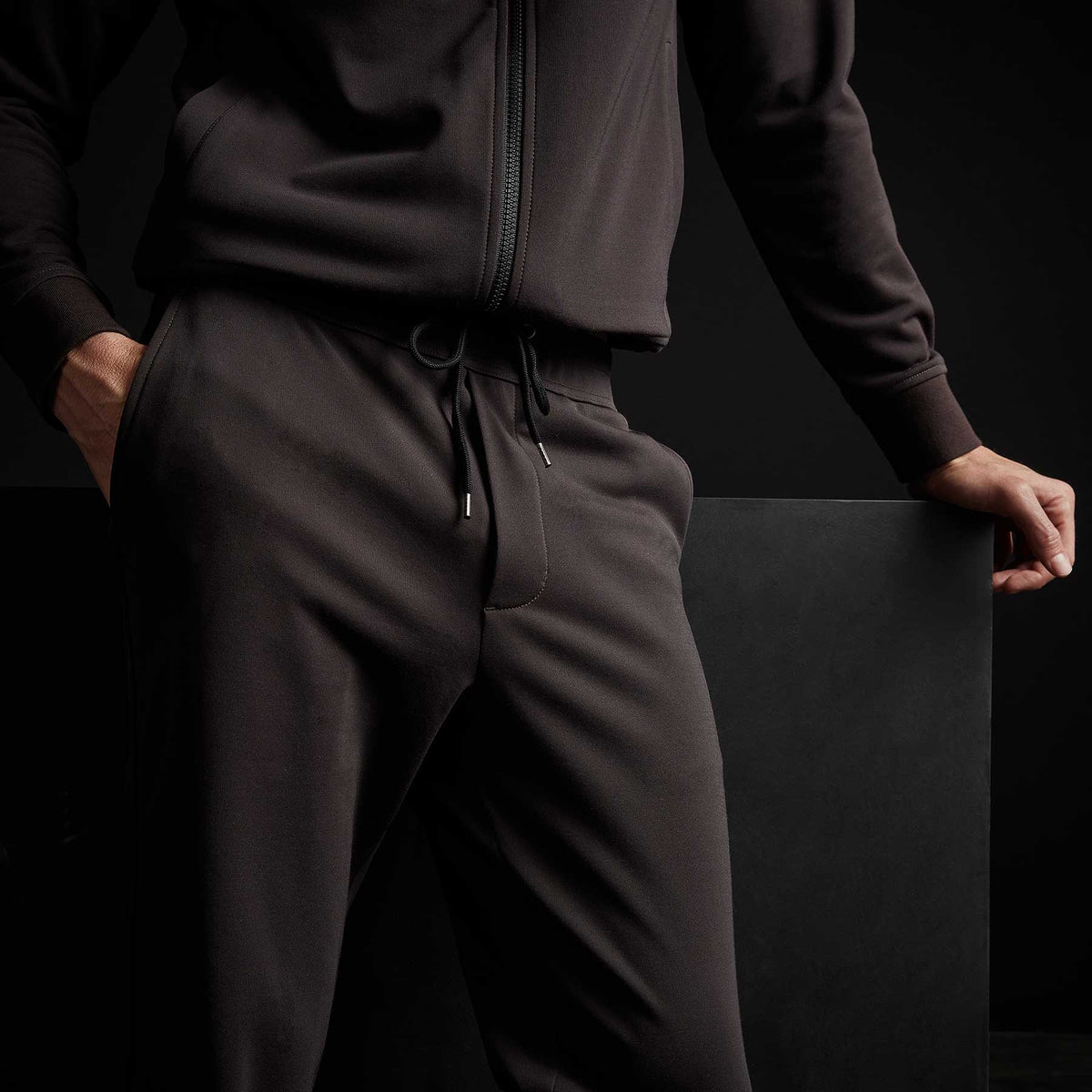 Piped Track Pant - Chocolate | James Perse Los Angeles