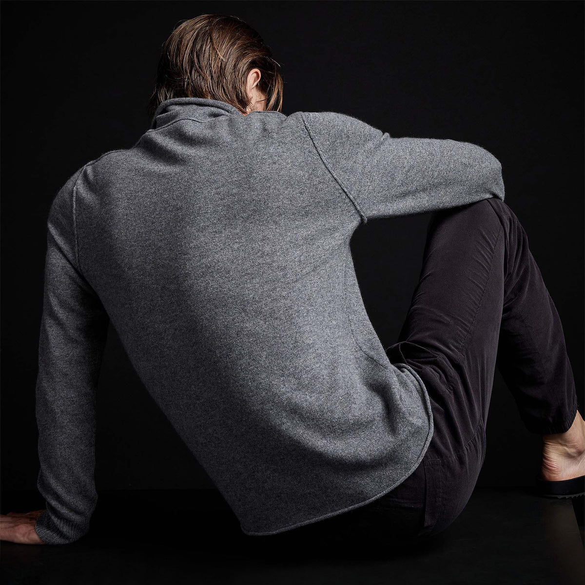 Recycled Cashmere Funnel Neck in Grey Felt | James Perse Los Angeles