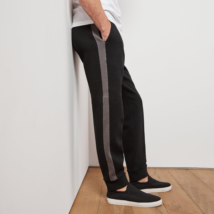 Collegiate Sweatpant  In Black/Carbon | James Perse Los Angeles