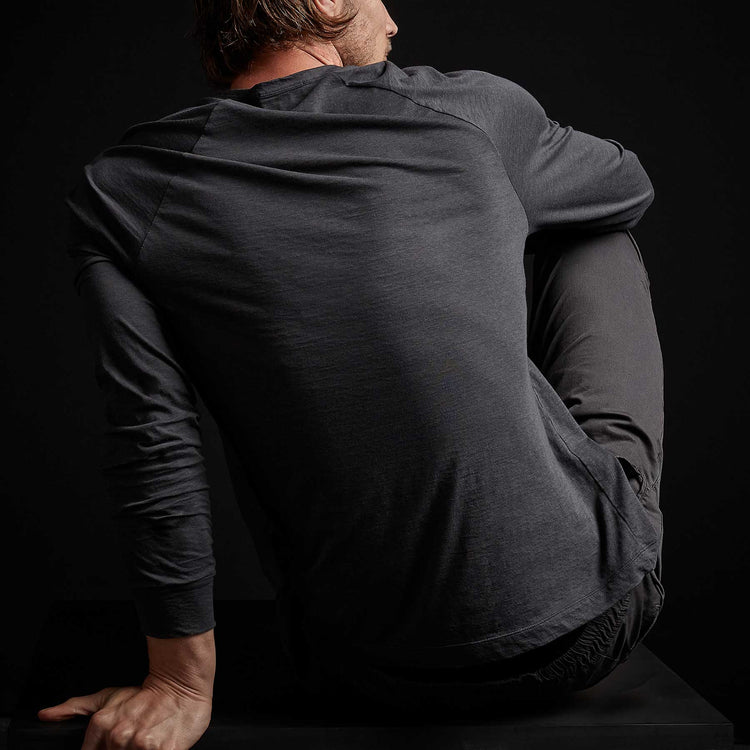 Recycled Lotus Jersey Raglan Crew in Magma | James Perse Los Angeles