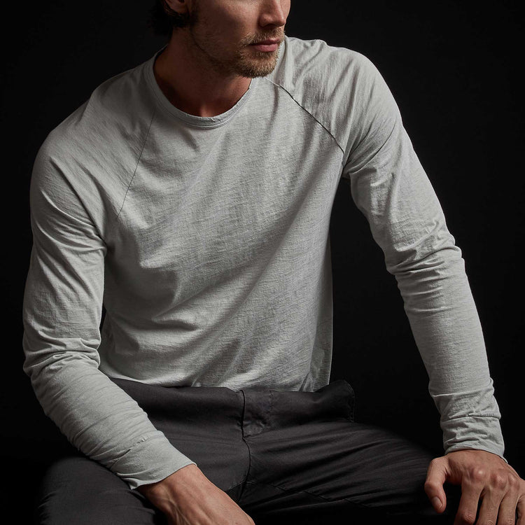 Recycled Lotus Jersey Raglan Crew in Skylight | James Perse Los Angeles