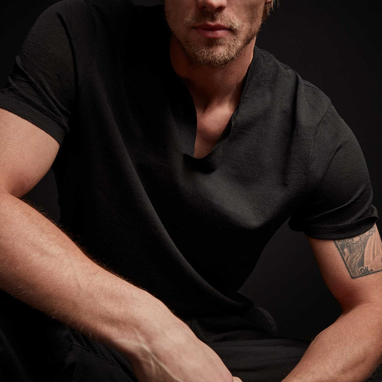 Linen Blend Short Sleeve Henley Sweater - Black | James Perse Los Angeles