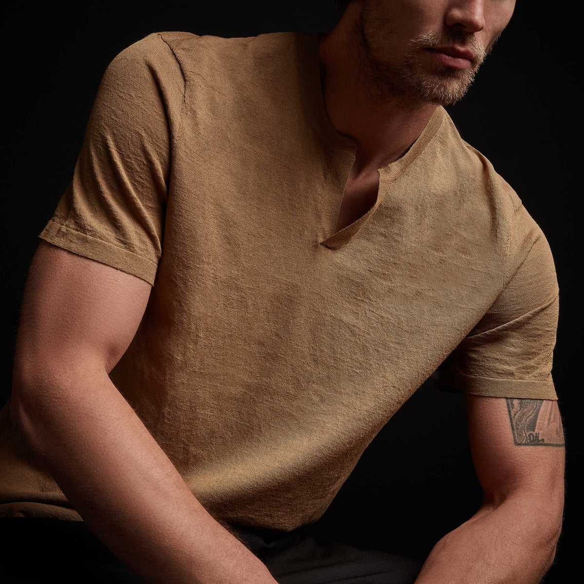 Linen Blend Short Sleeve Henley Sweater - Bronze | James Perse Los Angeles