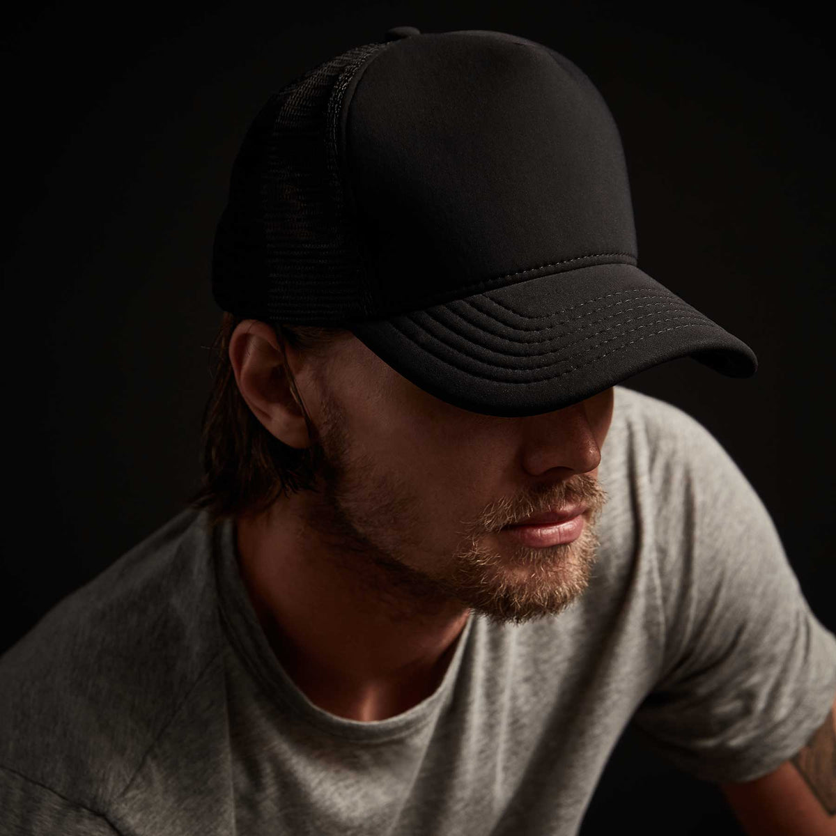 Scuba Trucker Hat In Black | James Perse Los Angeles