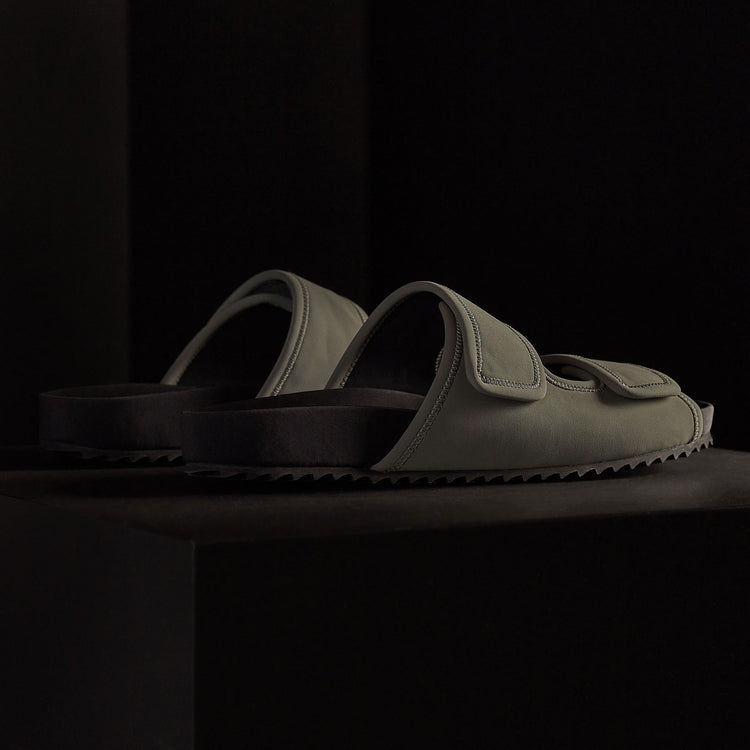 Binding Velcro Slide - Army Green/Black | James Perse Los Angeles