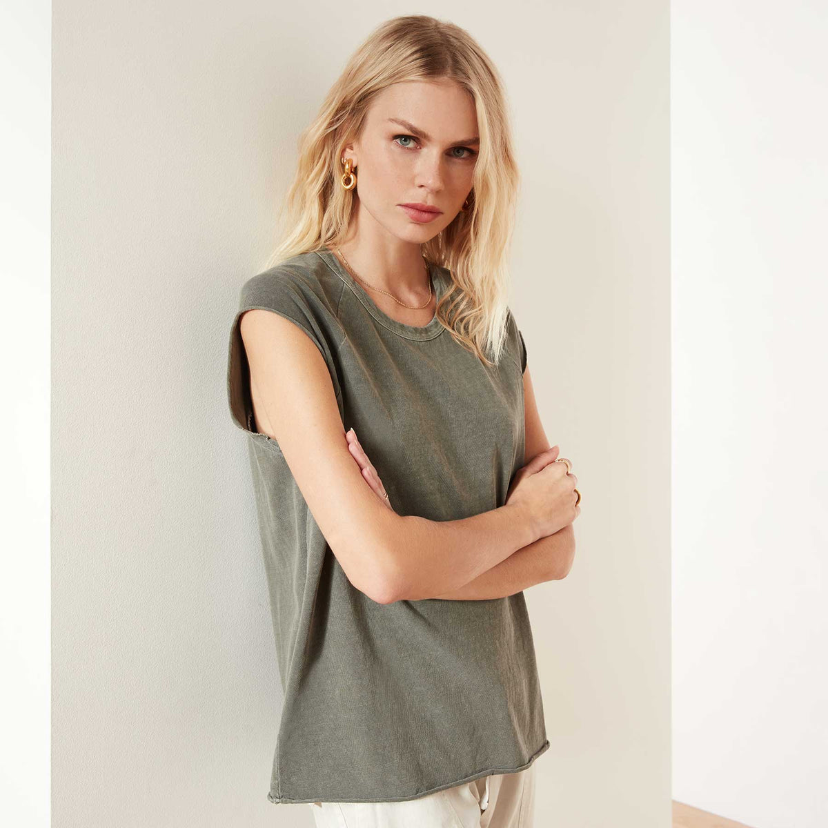 High Twist Jersey Shell Tank - Signet Pigment | James Perse Los Angeles