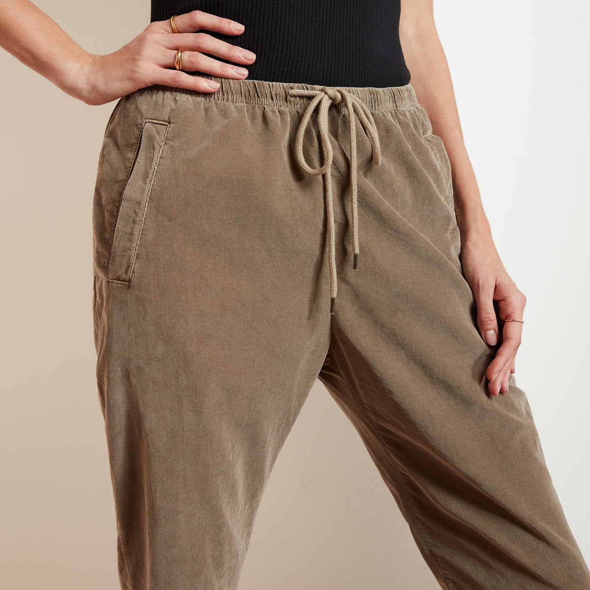 Fine Corduroy Pant - Fawn Pigment | James Perse Los Angeles