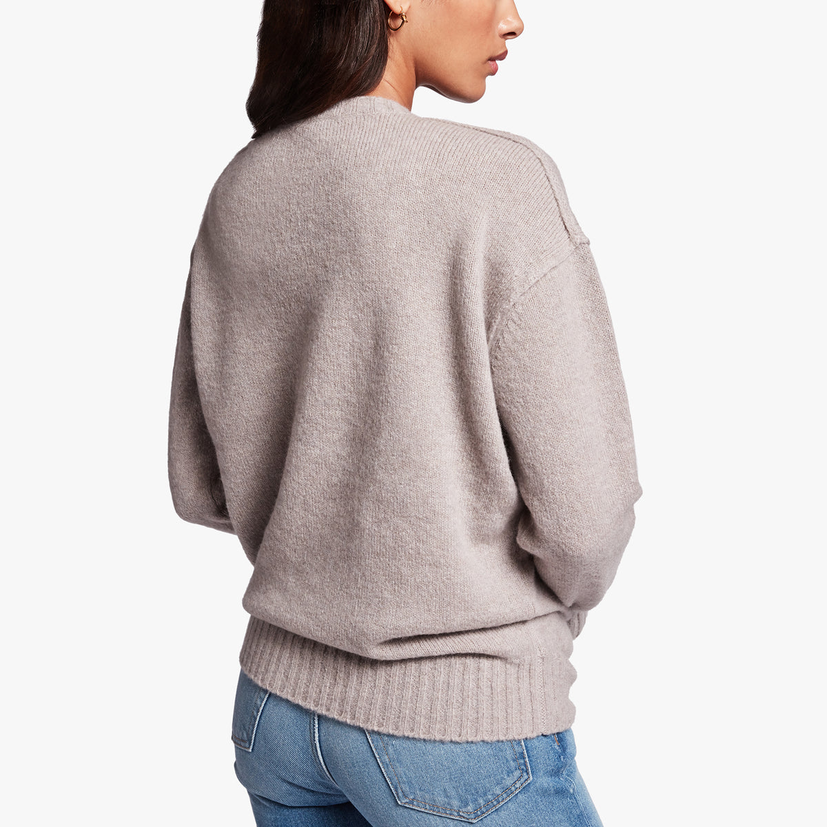 Crossover Cashmere Sweater In Silver Wheat | James Perse Los Angeles