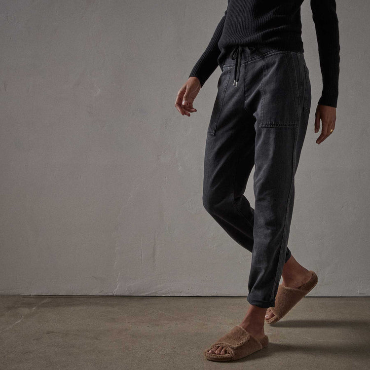 Lightweight Denim Contrast Pant - Black Denim | James Perse Los Angeles