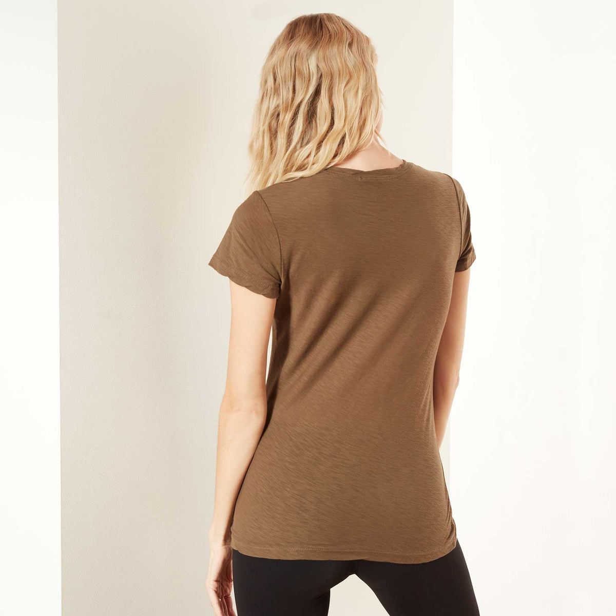 Sheer Slub Casual V Neck - Burdock | James Perse Los Angeles