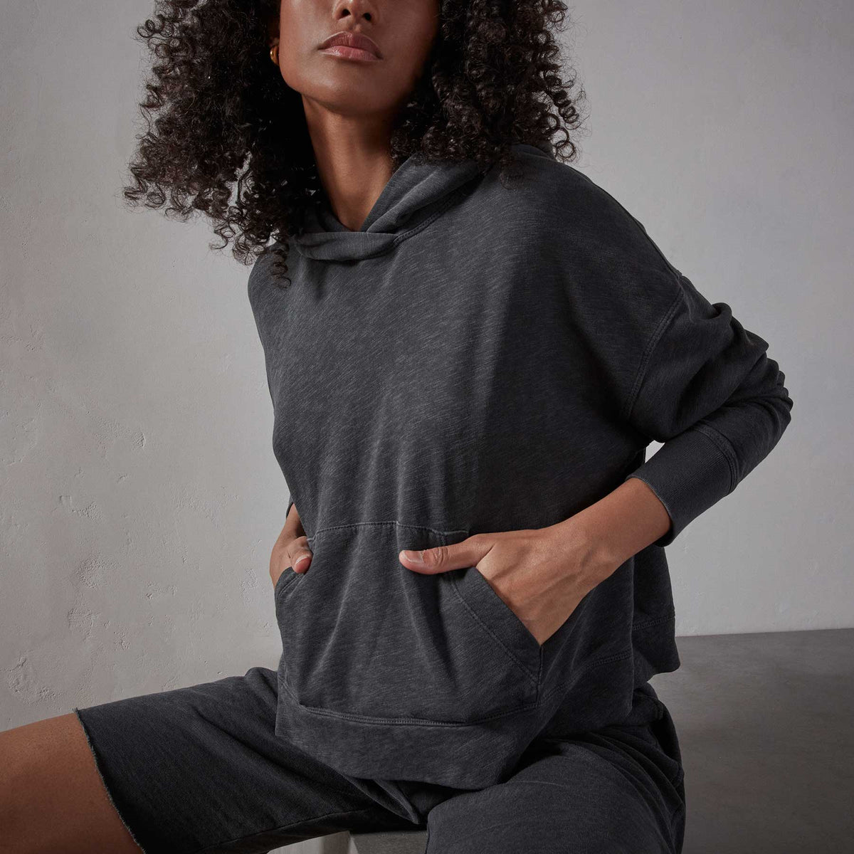 Vintage French Terry Cropped Hoody - Magma Pigment | James Perse Los Angeles